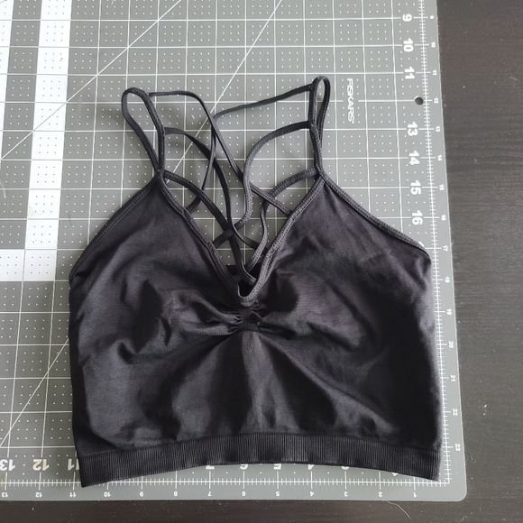 Black strappy brallette one size small/medium fit - Picture 1 of 3